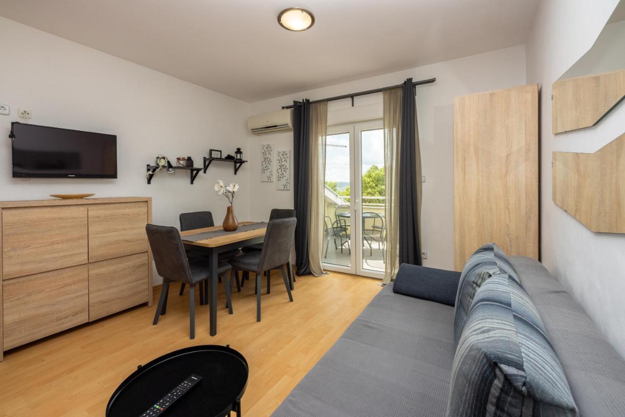 Apartments Claudia Crikvenica Eksteriør billede