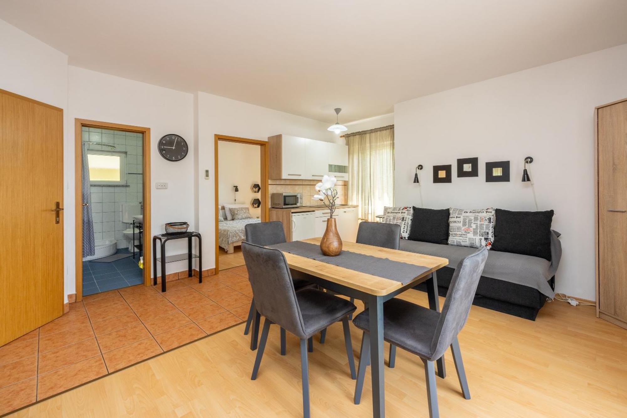 Apartments Claudia Crikvenica Eksteriør billede