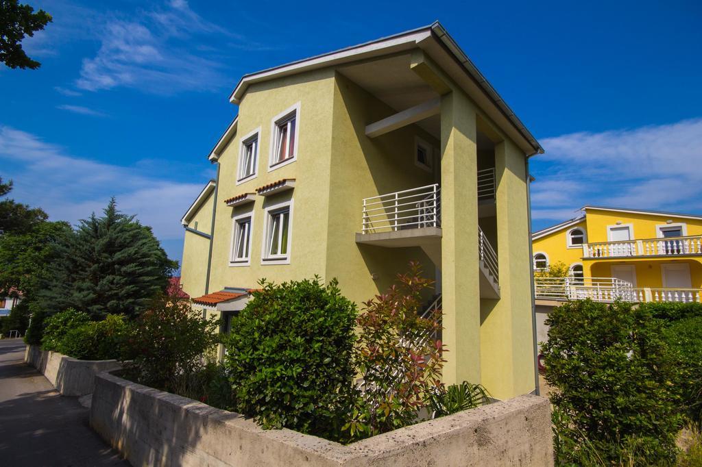 Apartments Claudia Crikvenica Eksteriør billede